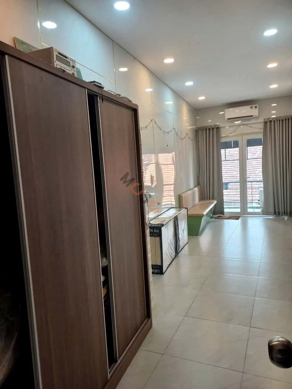 Bán nhà hẻm Bến Vân Đồn Quận 4, TP.HCM – 4 phòng ngủ, giá 10 tỷ — Hình 3